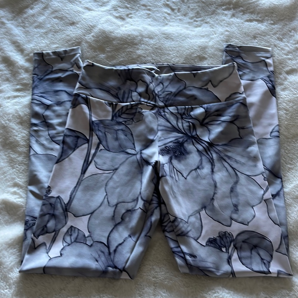Peony & Me Foil Legging XS White/Gray Flower Print